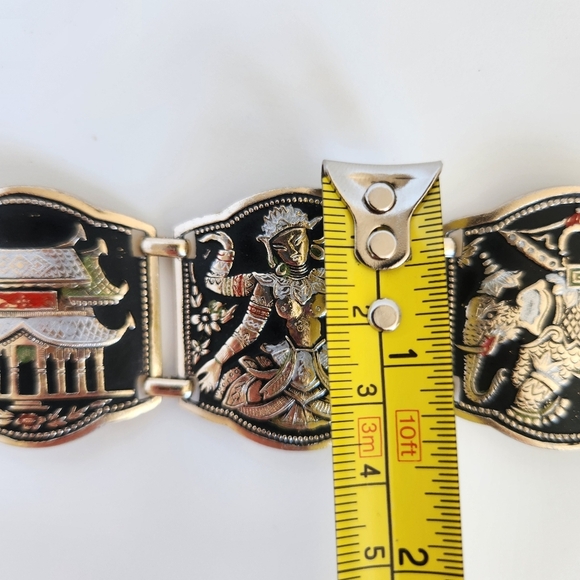 Vintage Traditional Motif Silver Tone Bracelet - Picture 12 of 12